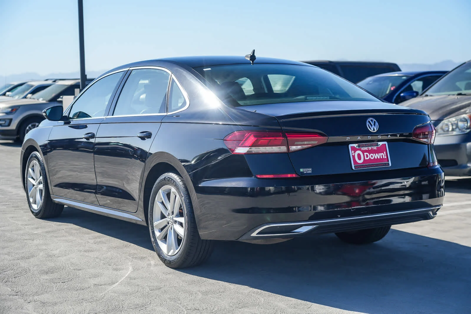 Used 2020  Volkswagen 2.0T SE image 8