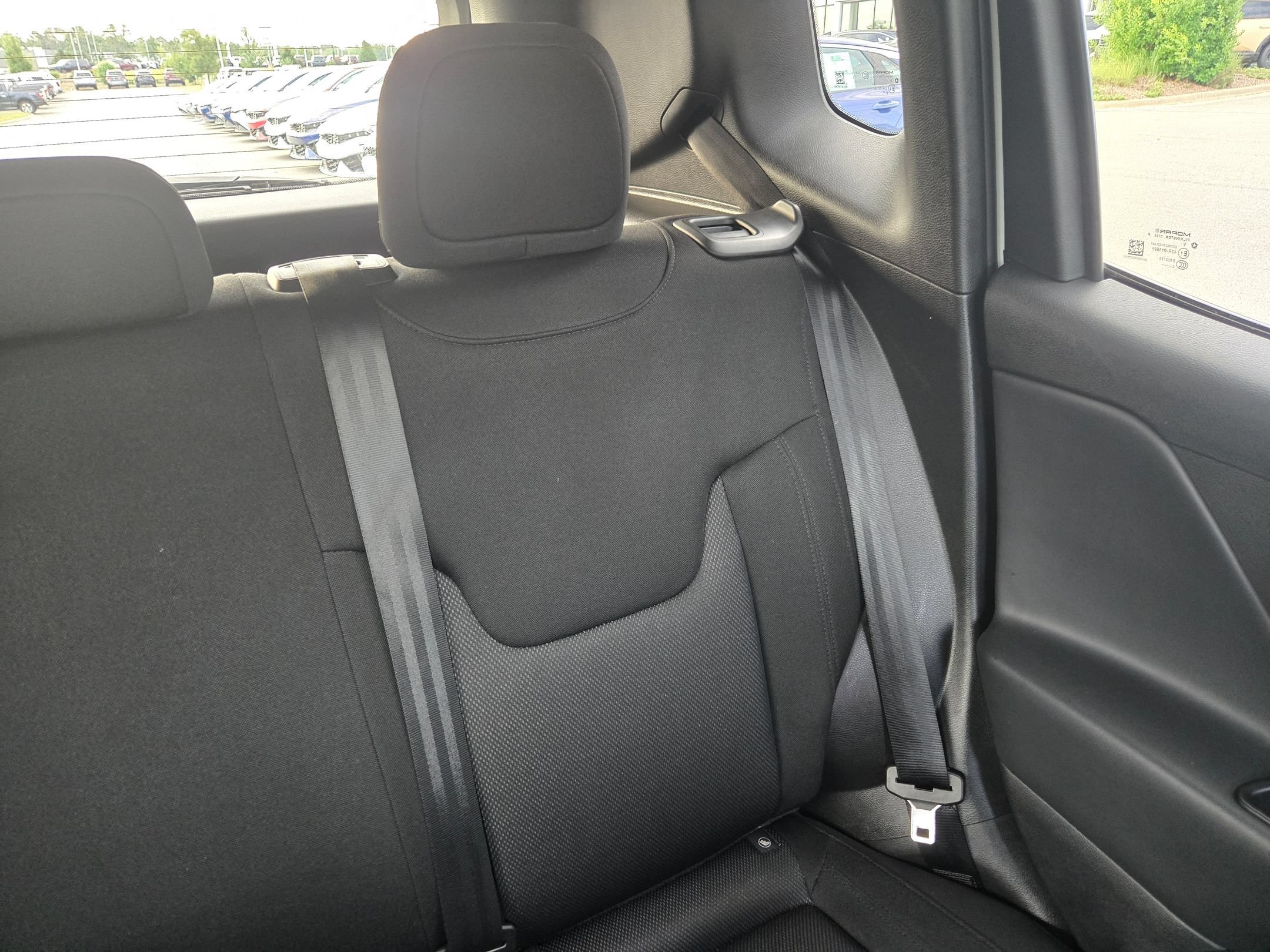 Used 2023 Alpine White Clearcoat Jeep Latitude image 14