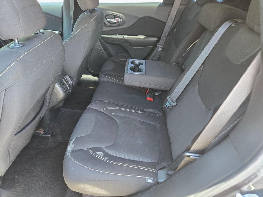 2016 Jeep Cherokee Latitude - Photo 16