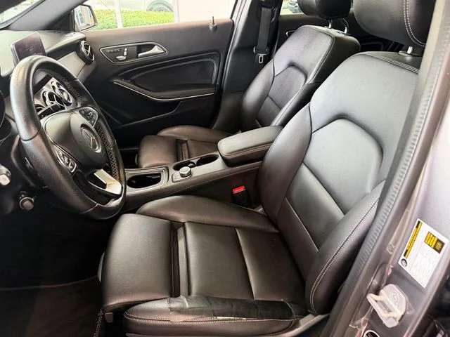 Used 2018 Gray Mercedes-Benz GLA 250 image 10