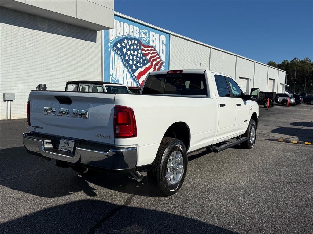 New 2026 Bright White Clearcoat RAM Big Horn Crew Cab 4x4 8