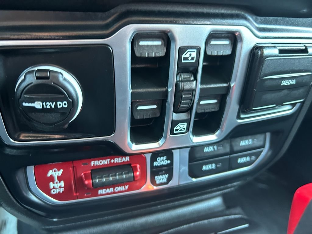 Used 2023 Gray Jeep Rubicon image 29