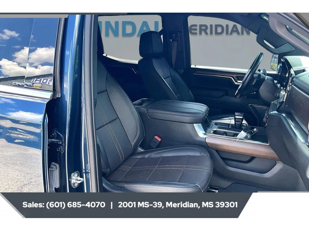 Used 2023 Northsky Blue Metallic Chevrolet High Country image 6