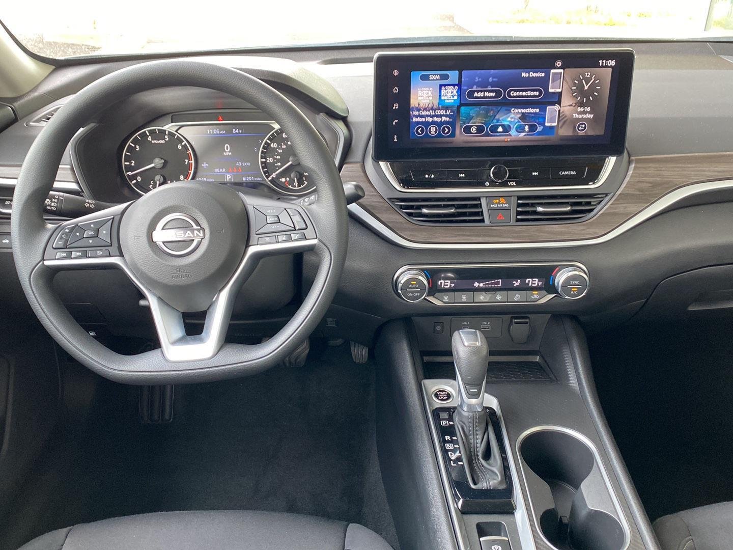 Certified Used 2025 Gun Metallic Nissan SV image 18