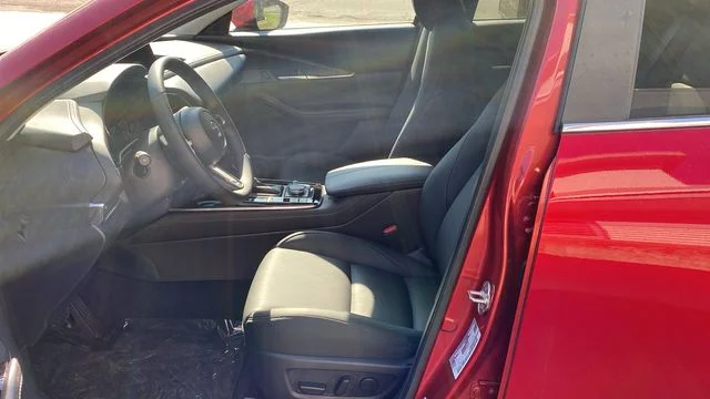 2025 Mazda CX-30 Preferred - Photo 12