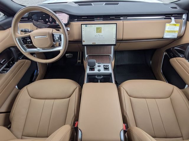 New 2027 Fuji White LAND ROVER  image 15