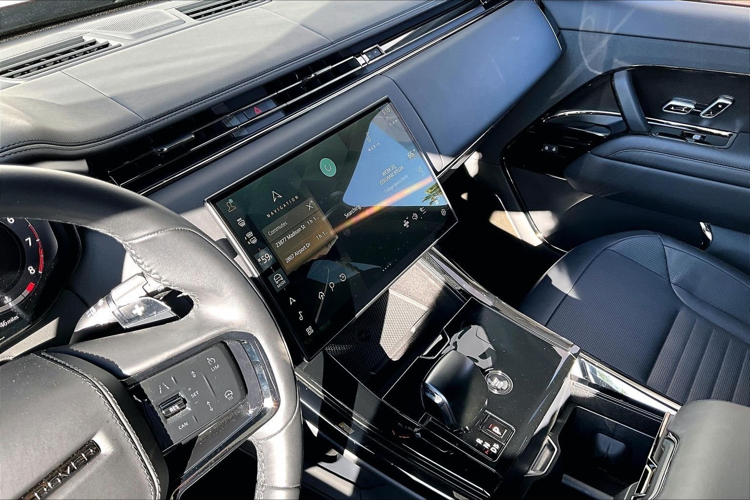 Used 2025 Brown Land Rover SV Edition Two image 33