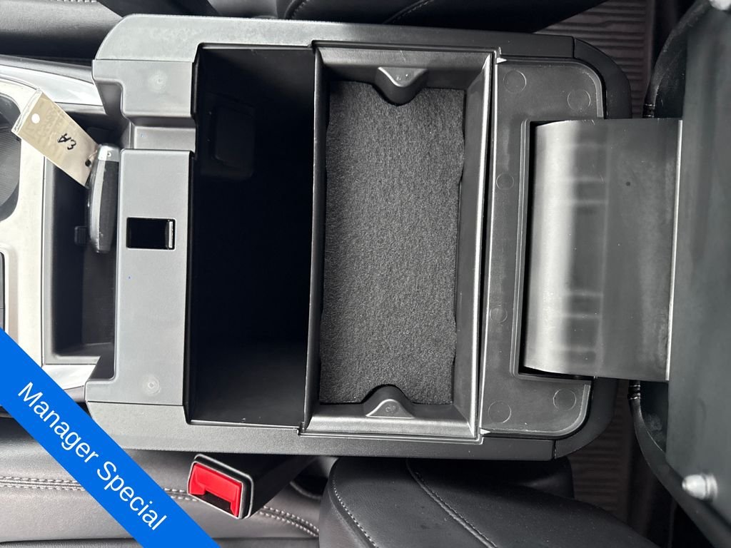 Used 2022 Silver Ford XLT image 27