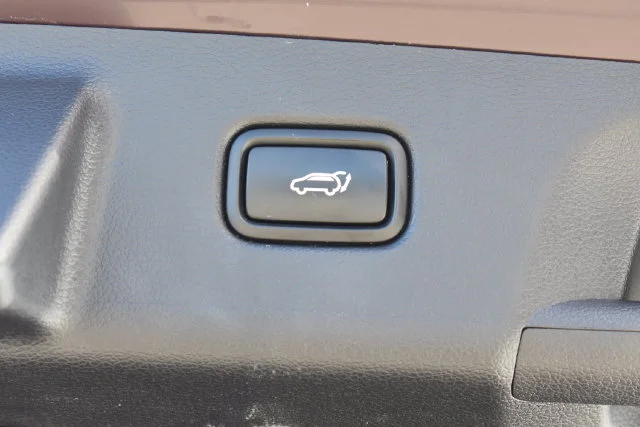 Used 2024 Red Hyundai SEL image 17