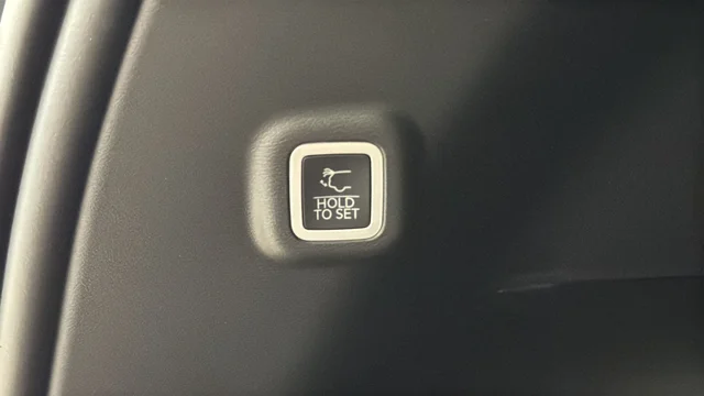 New 2026 Sting-Gray Clearcoat Jeep Limited image 28
