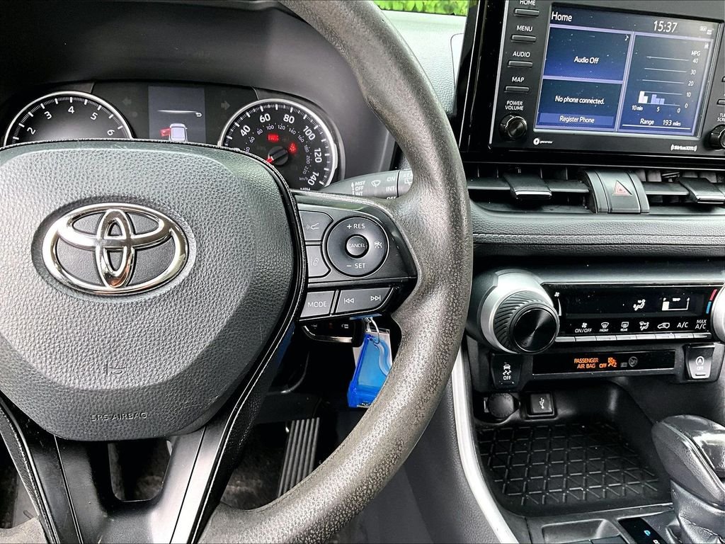 Used 2022 Silver Toyota LE image 22