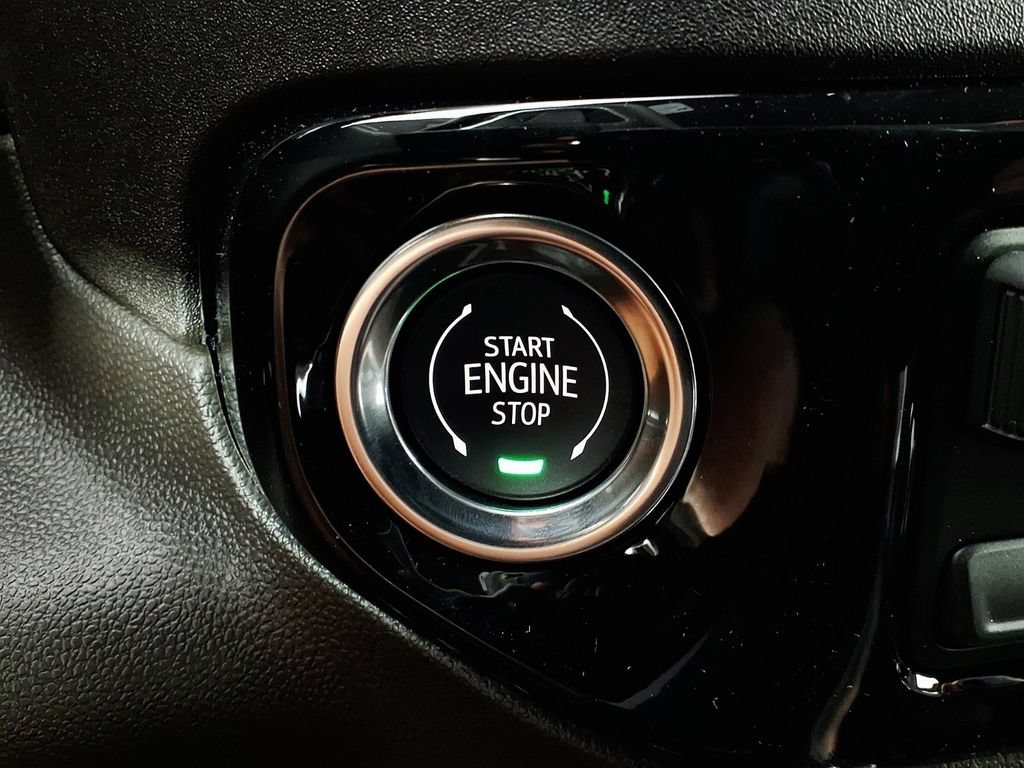 2026 GMC Sierra 1500 SLT - Photo 15