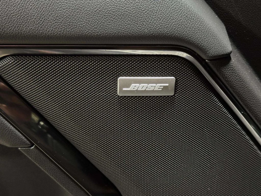Used 2022 Silver GMC AT4 image 20