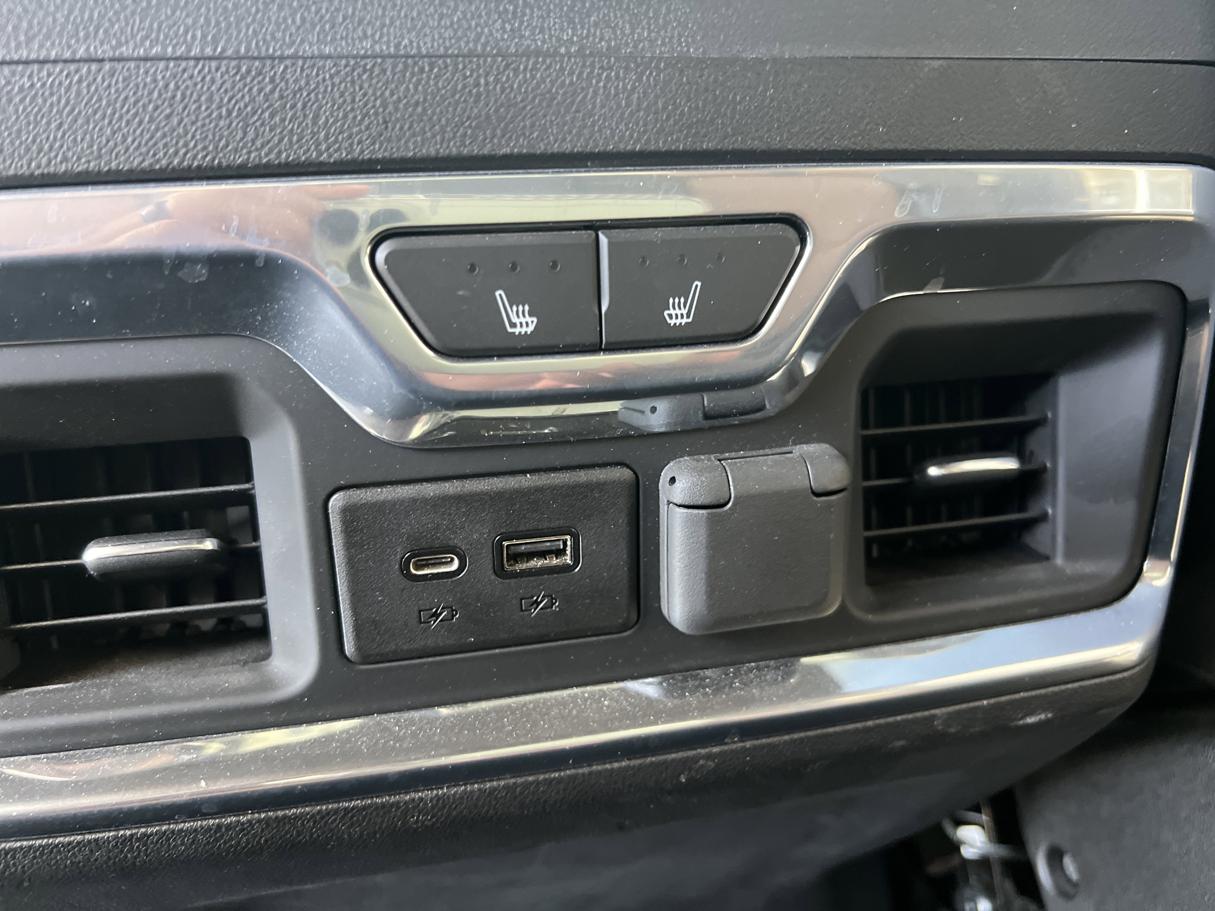 Used 2020 Havana Brown Metallic Chevrolet High Country image 16