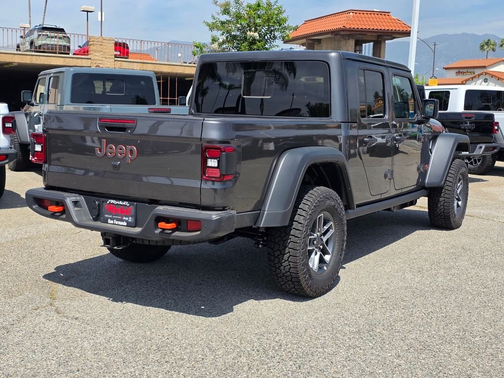 New 2026 Granite Crystal Metallic Clear-Coat Exterior Paint Jeep Mojave image 4