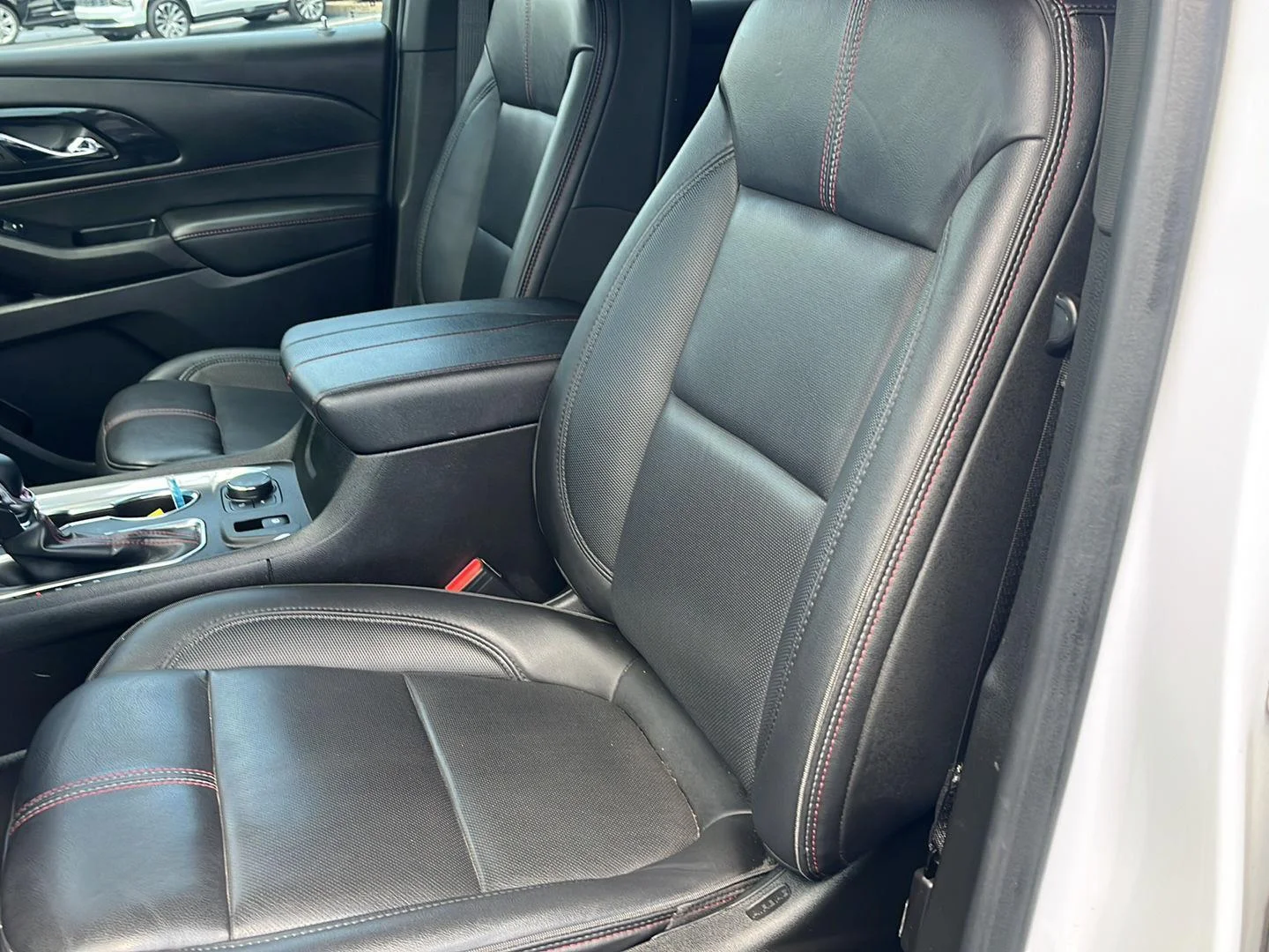 Used 2023 Iridescent Pearl Tricoat Chevrolet RS image 23