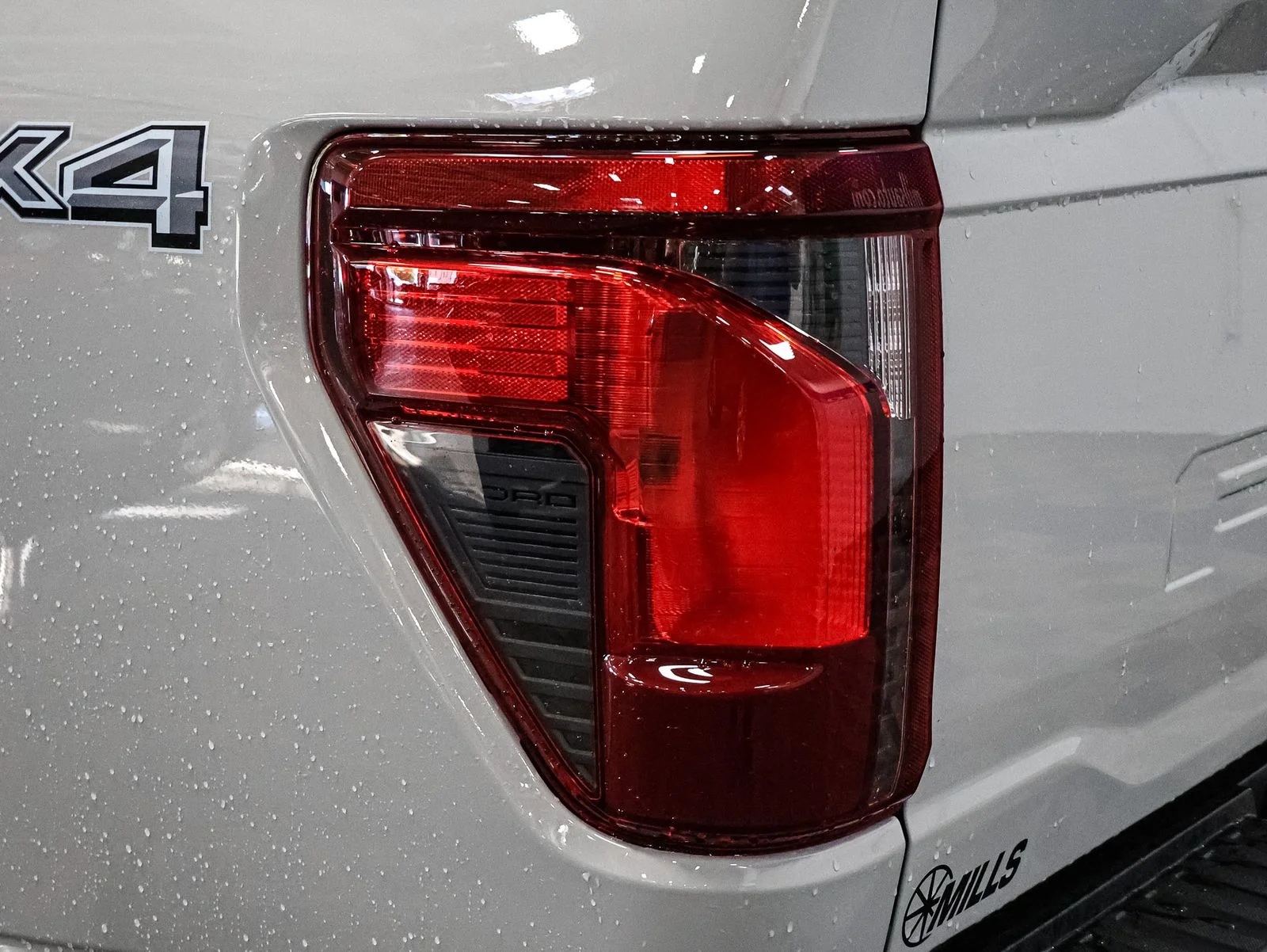 New 2026 Avalanche Ford XLT image 15