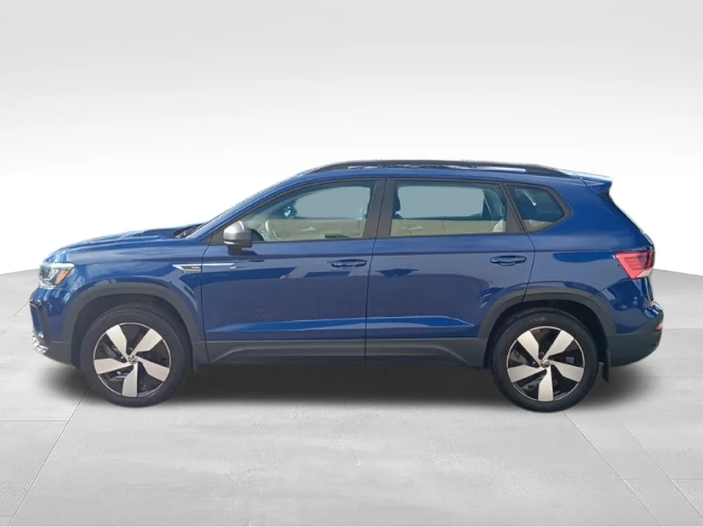 Used 2024 Blue Volkswagen 1.5T S image 4