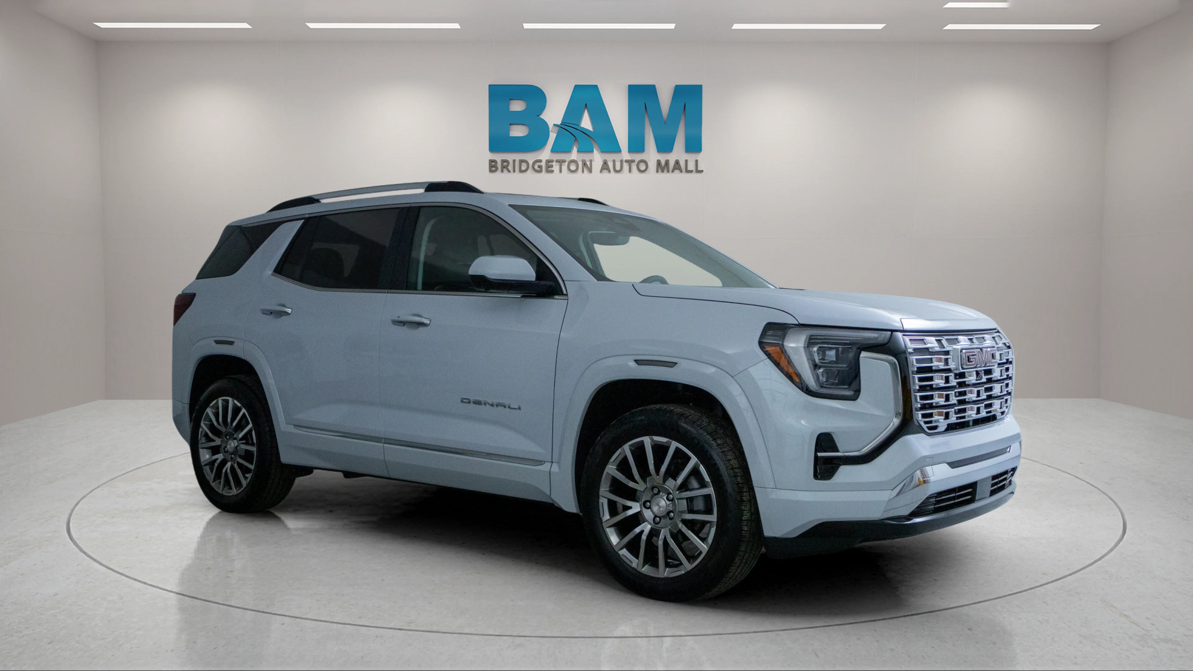 Used 2027 Glacier White Tricoat GMC AWD Denali image 1