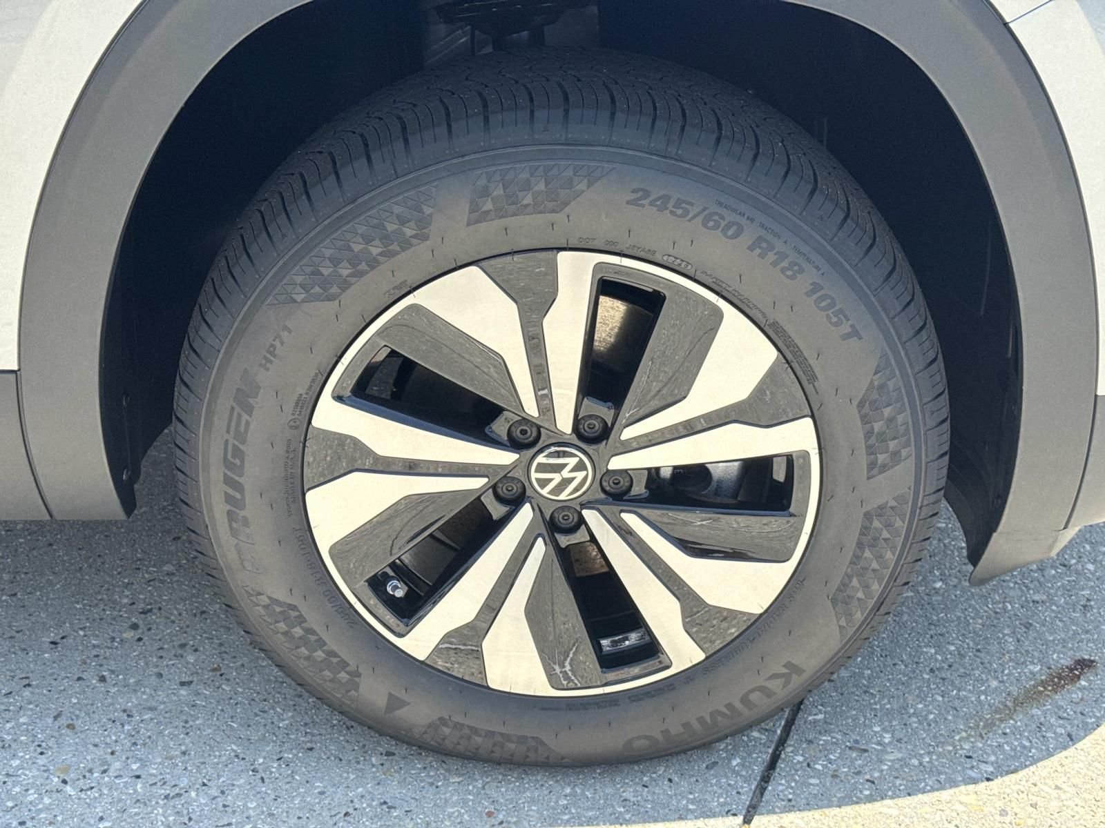 New 2026 Silver Volkswagen 2.0T SE image 3