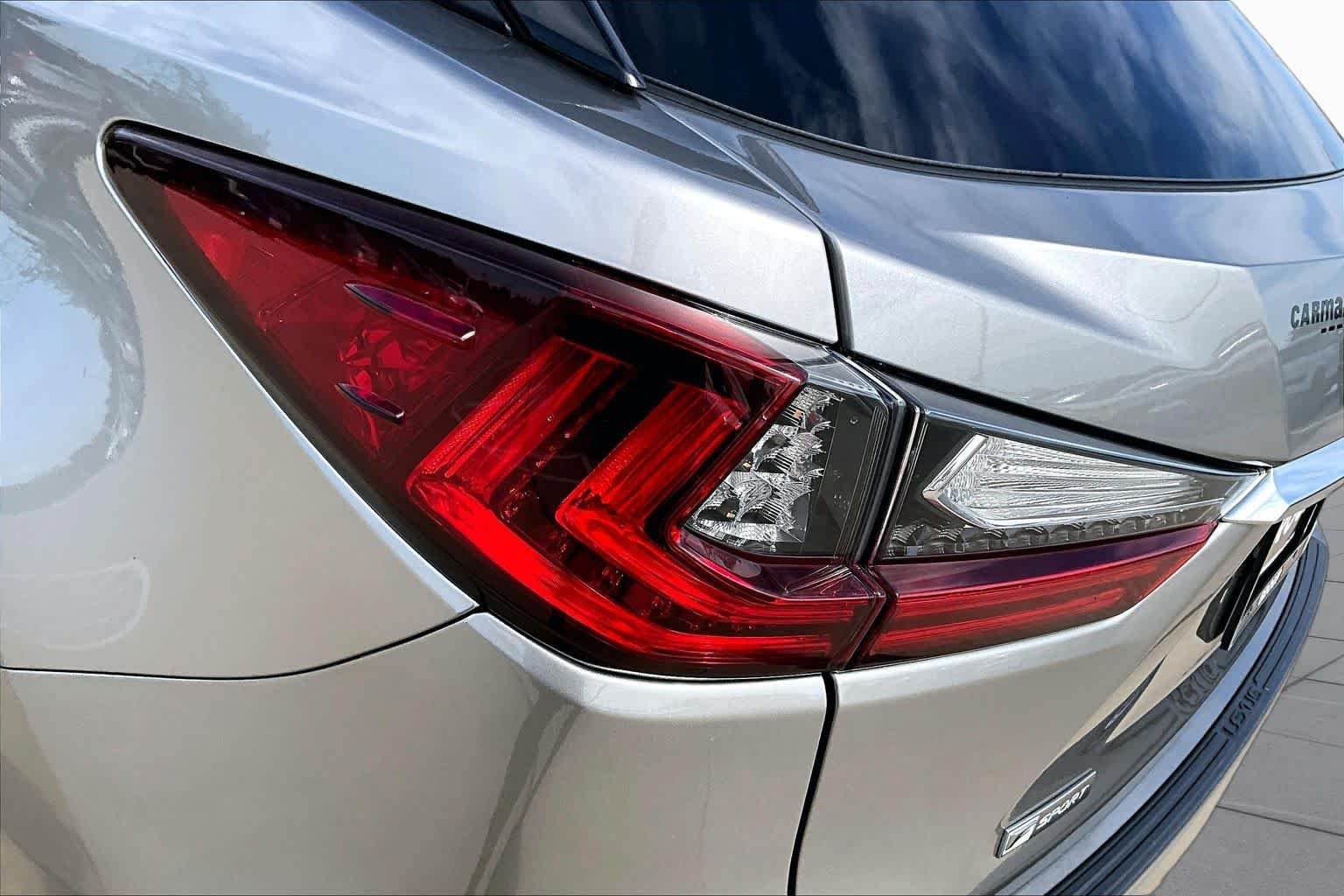 Used 2017 Atomic Silver Lexus  image 28