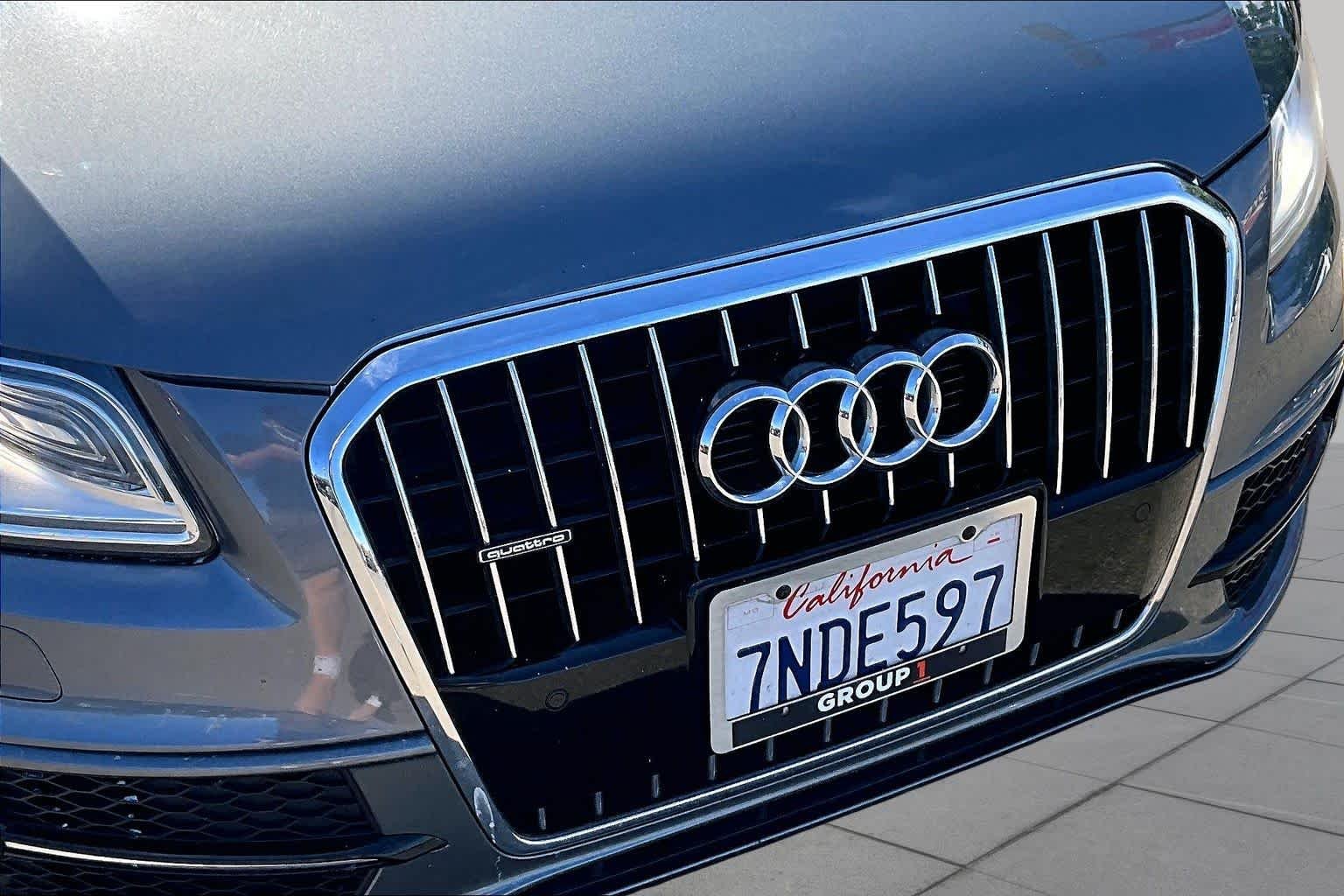Used 2016 Daytona Gray Pearl Effect Audi Premium Plus image 29