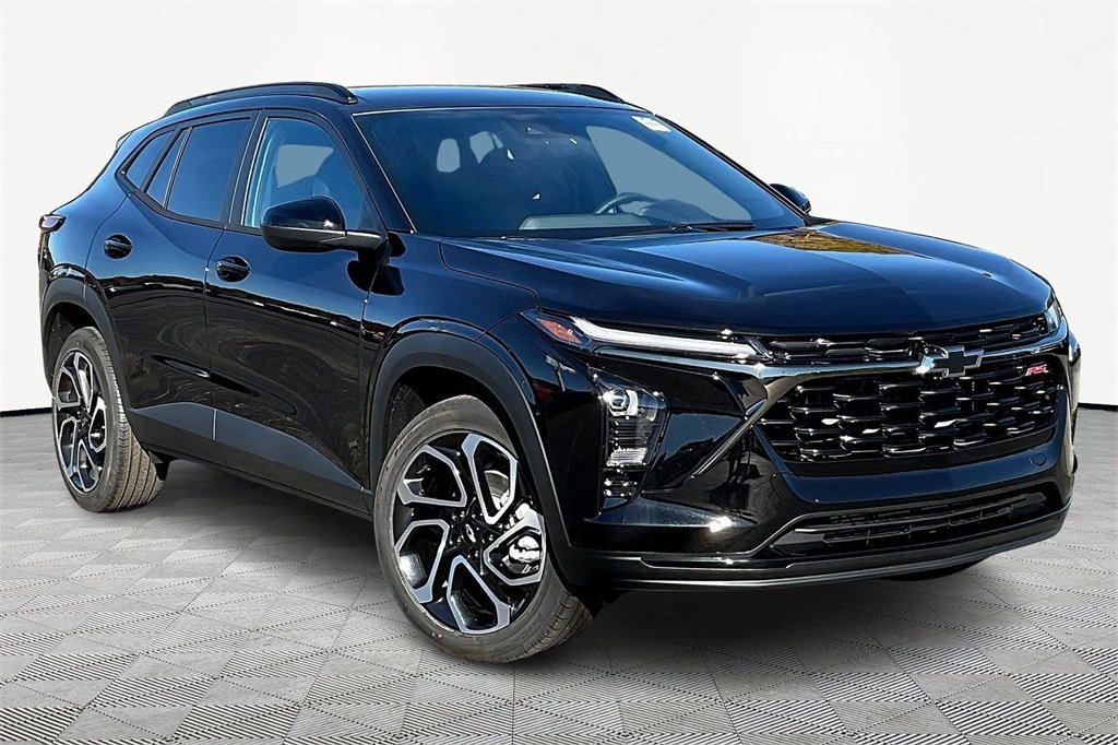 2026 Chevrolet Trax photo 2