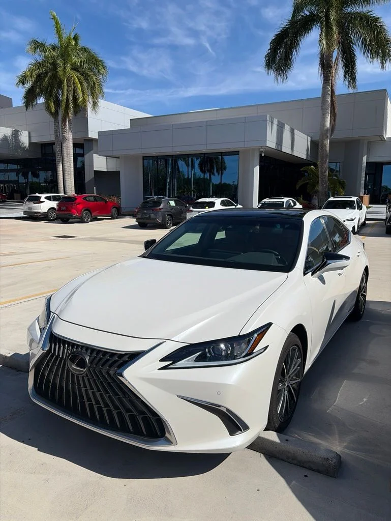 Used 2023 Eminent White Pearl Lexus 350 image 2