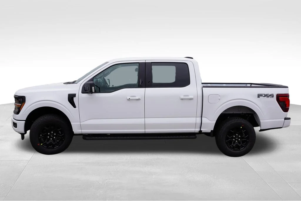 New 2026 Oxford White Ford XLT image 6