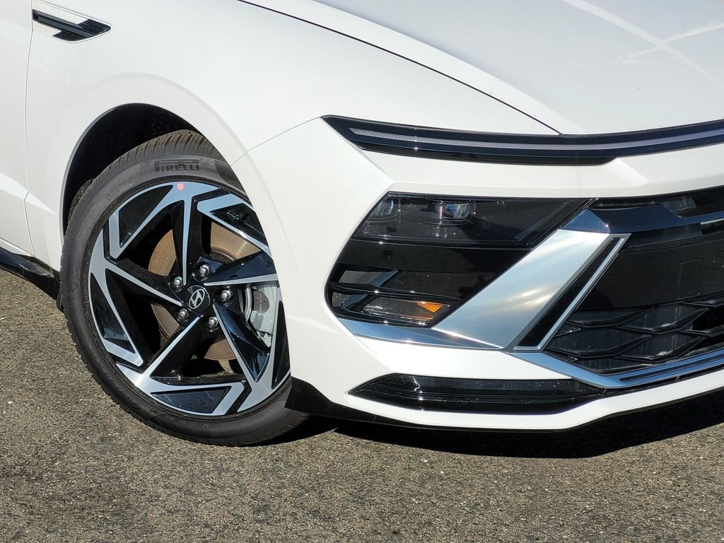 New 2026 White Hyundai SEL Sport image 5