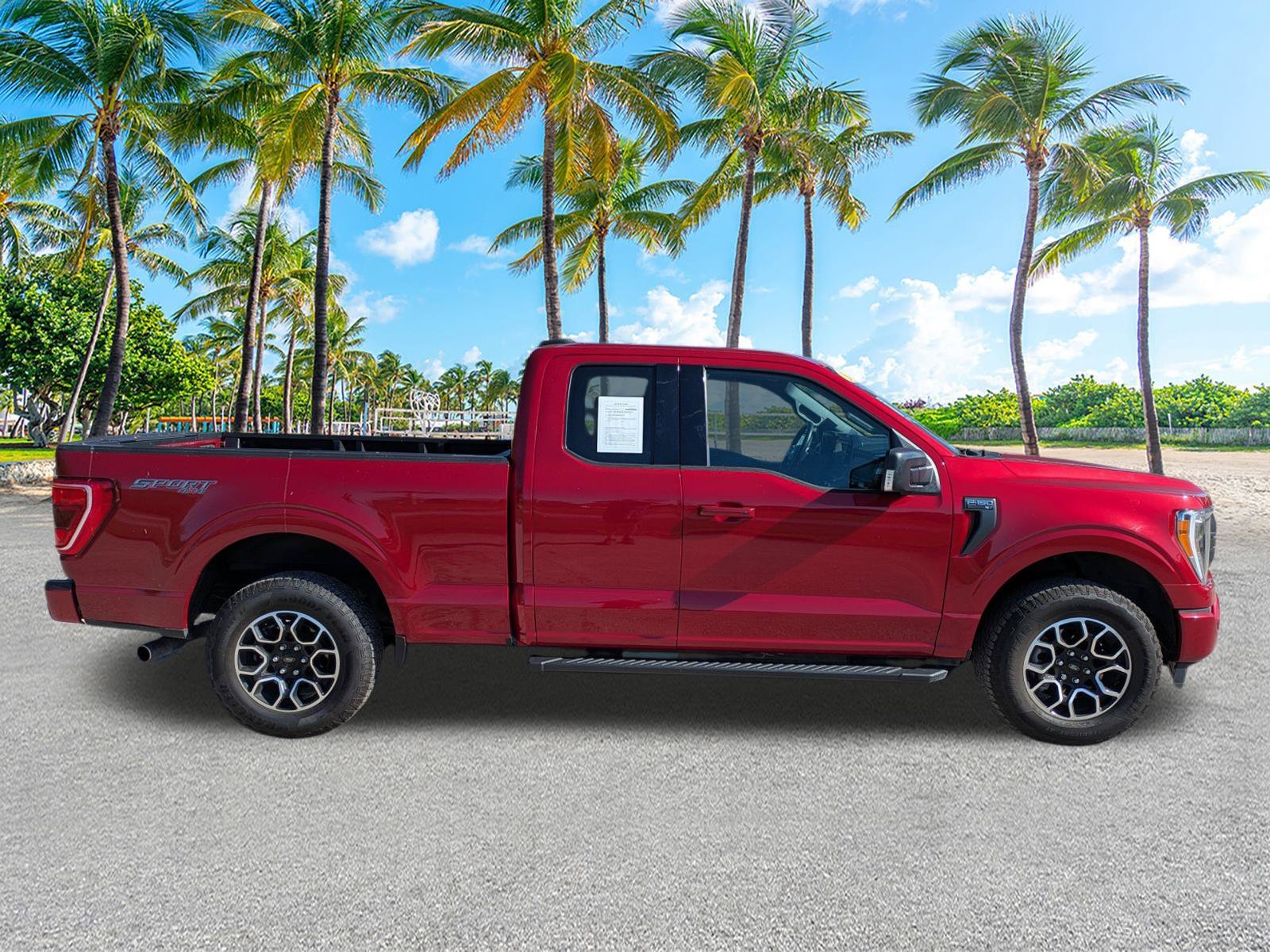 Used 2022 Race Red Ford XLT image 4