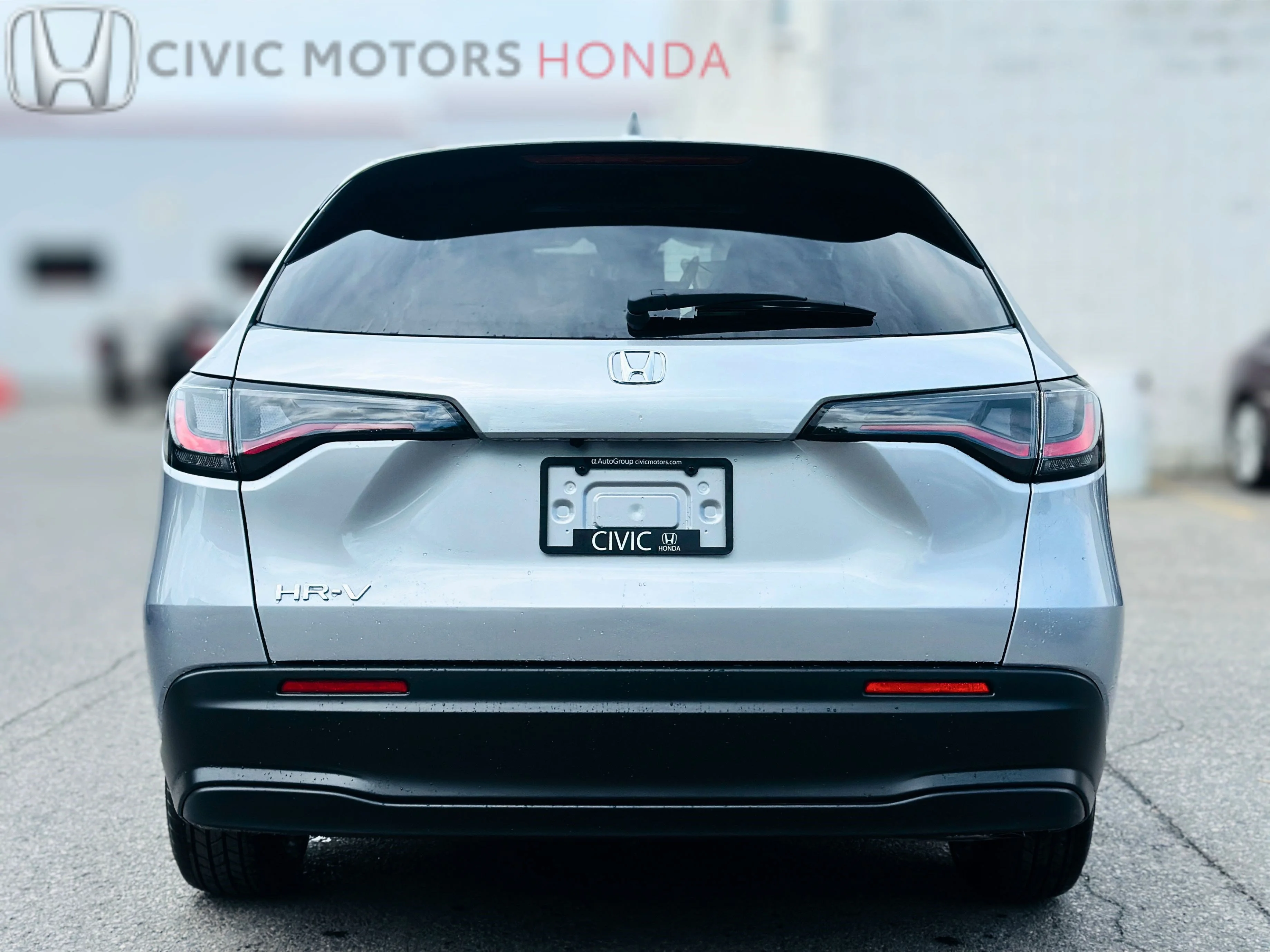 New 2027 SOLAR REFLECTION SILVER METALLIC Honda LX image 30