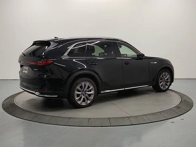 Used 2025 Black Mazda 3.3 Turbo Premium Plus image 8