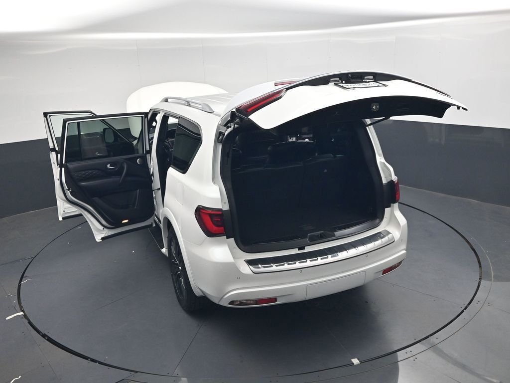 Used 2023 White INFINITI Sensory image 55