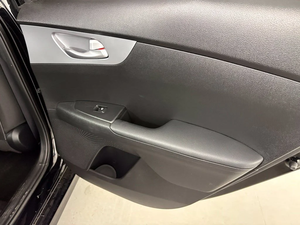 Used 2023 Black Kia LXS image 35