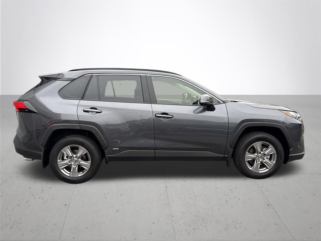 Used 2025 Gray Toyota LE image 5