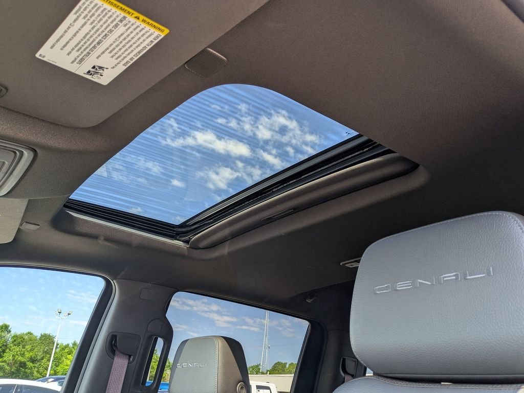Used 2021 Black GMC Denali image 18