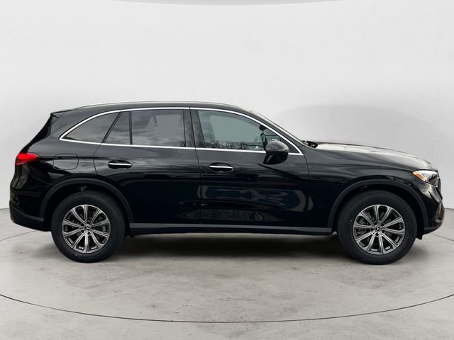 Used 2026  Mercedes-Benz GLC 300 image 6