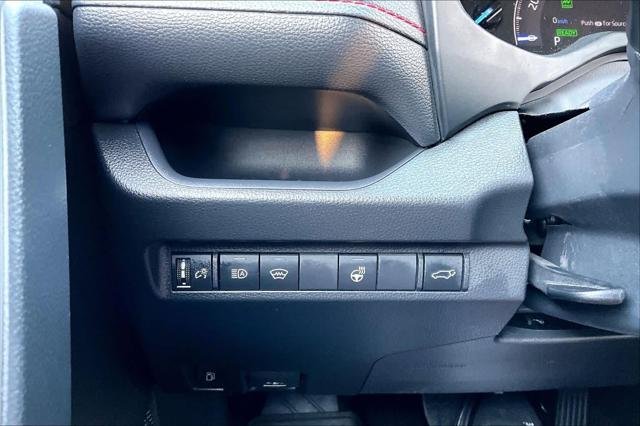 Certified Used 2025 MAGNETIC GRAY MET. Toyota  image 34