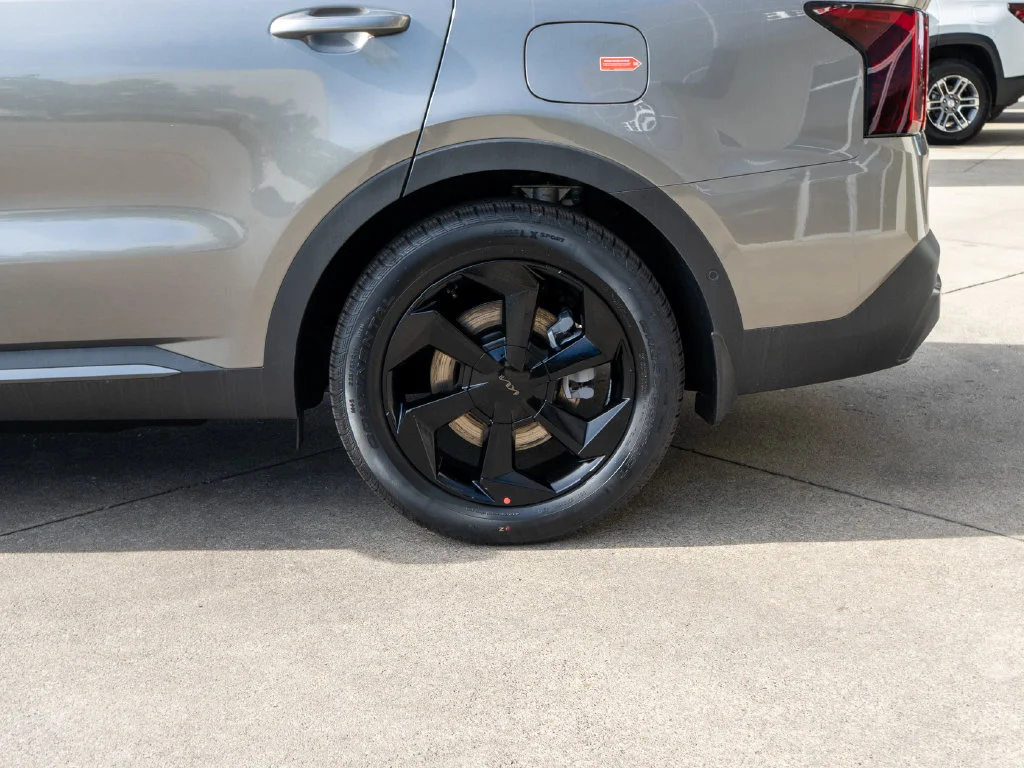New 2026 Volcanic Sand Kia X-Line SX Prestige AWD image 32