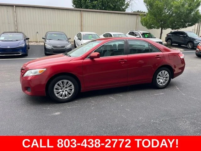 Used 2011 Red Toyota LE image 34
