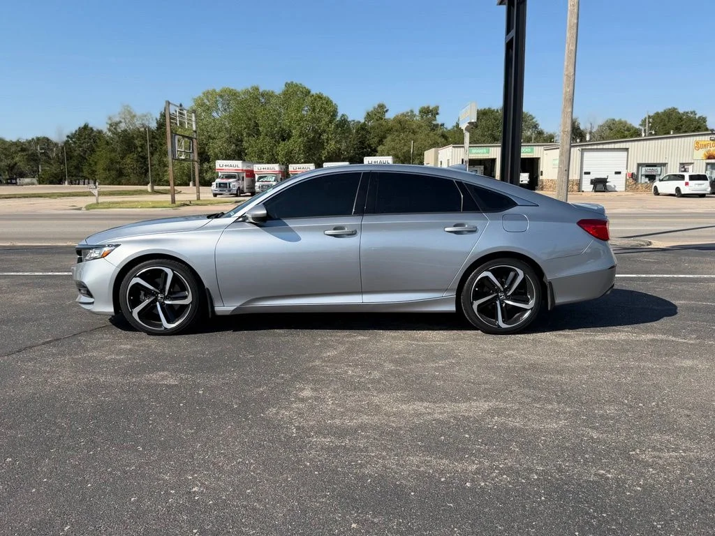 Used 2018 Silver Honda Sport image 7