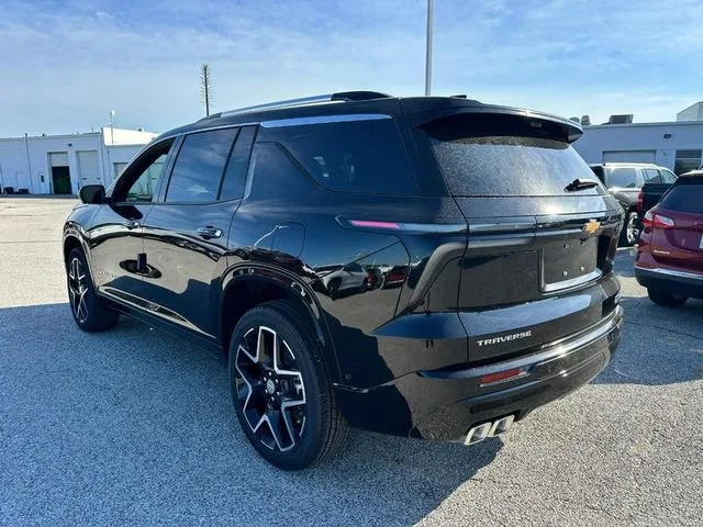 New 2026 Mosaic Black Metallic Chevrolet High Country image 3