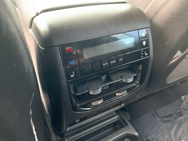 Used 2023 Gray Jeep Limited image 19