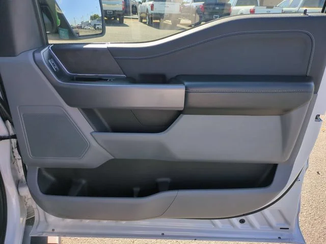 Used 2025 White Ford XLT image 30