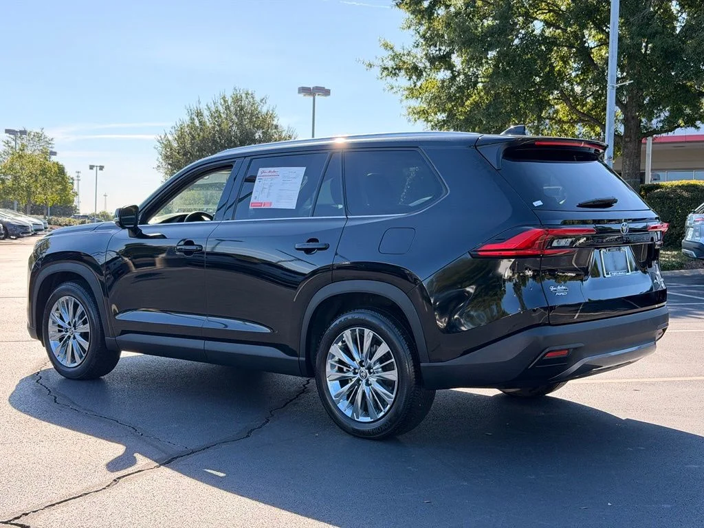 Used 2024 Black Toyota Platinum image 9
