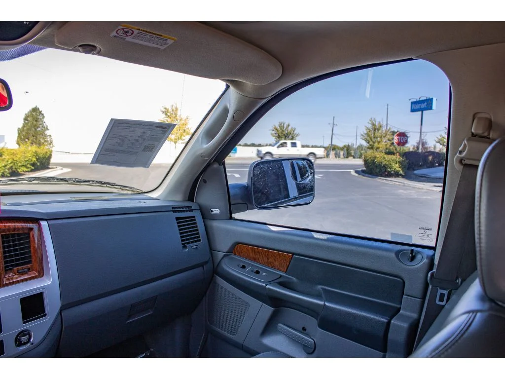 Used 2007 Bright White Clearcoat Dodge Laramie image 20