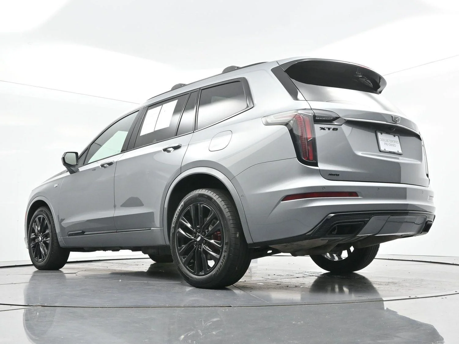 Used 2024 Argent Silver Metallic Cadillac Sport image 49
