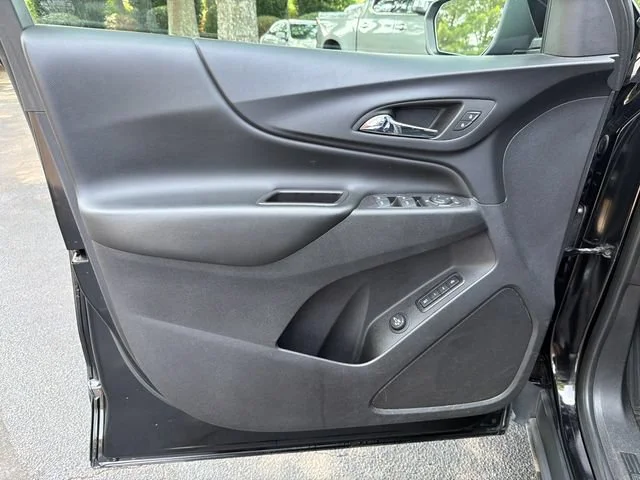 Used 2020 MOSAIC BLACK METALLIC Chevrolet LT image 10
