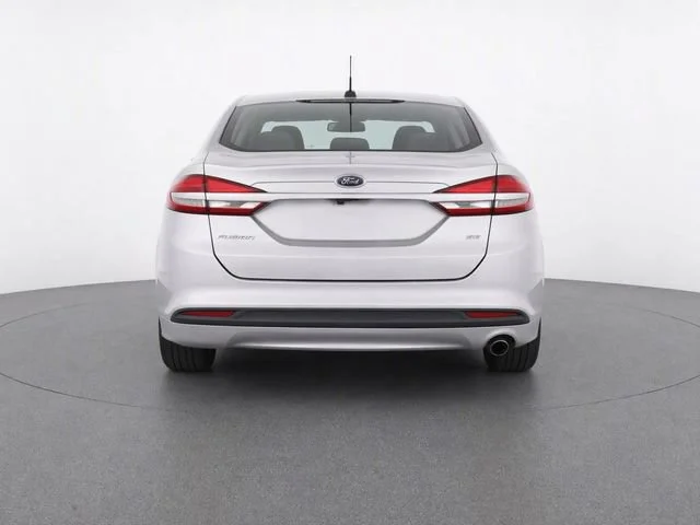 Used 2018 Ingot Silver Meta Ford SE image 6
